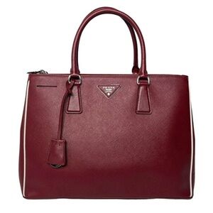 🔴SOLD🔴 PRADA • DOUBLE ZIP SAFFIANO EXECUTIVE TOTE W/ CARDS, DUST BAG & STRAP